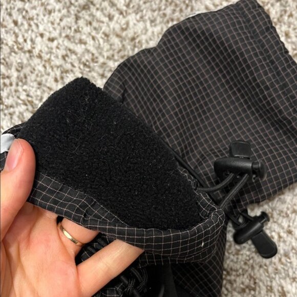 Stonz Black Kids Boots - Picture 5 of 5